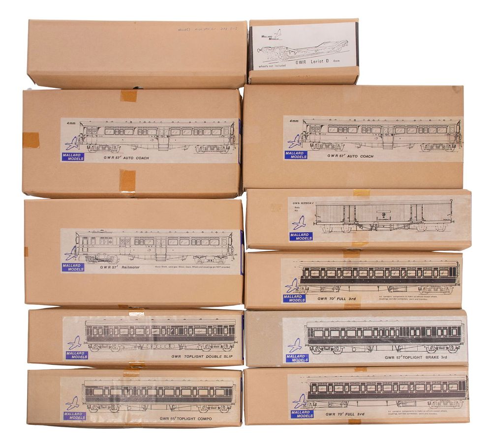 Lot 329: Mallard Model Train OO Scale UK GRW Kit Assortment