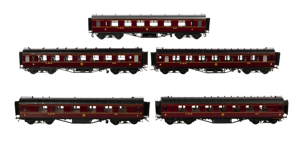 Lot 210: Lawrence Scale Models Model Train O Scale Passenger Car Assortment