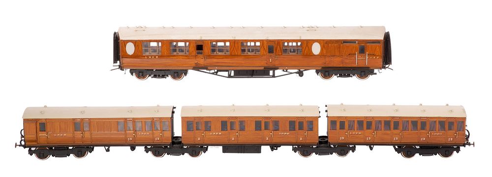 Lot 223: Lawrence Scale Models Model Train O Scale Passenger Car Assortment