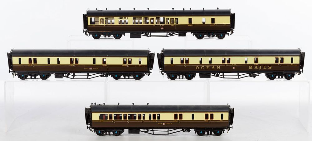 Lot 225: Lawrence Scale Models Model Train O Scale Passenger Car Assortment