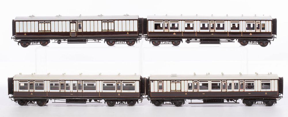 Lot 229: Lawrence Scale Models Model Train O Scale West Coast Joint Stock Carriages Collection