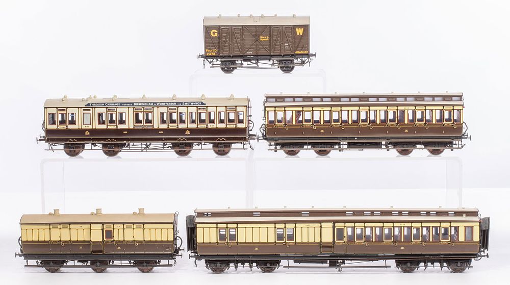 Lot 235: Lawrence Scale Models Model Train O Scale Car Assortment