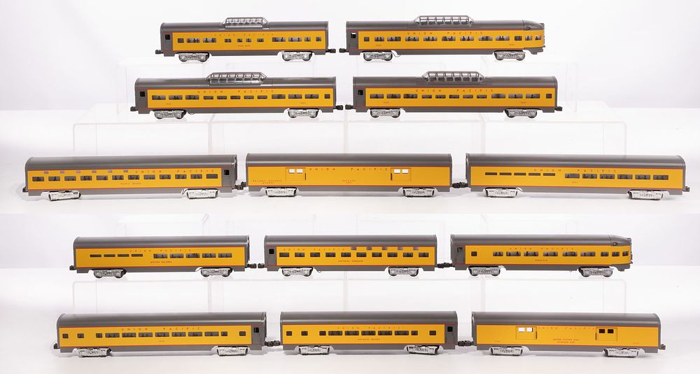 Lot 373: MTH Model Train O Scale Union Pacific Train Car Assortment