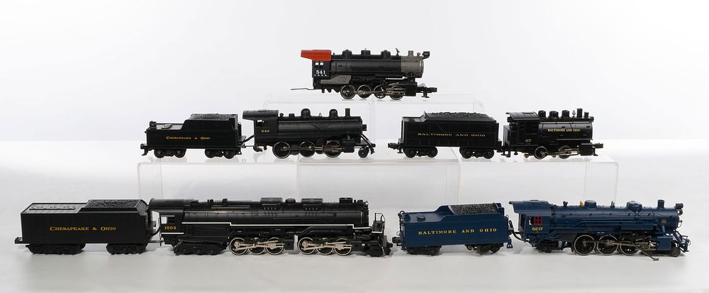 Lot 385: MTH Model Train O Scale Locomotive and Tender Assortment