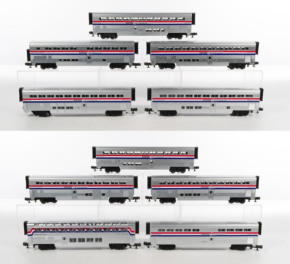 Lot 387: MTH Model Train O Scale Amtrak Passenger Car Collection