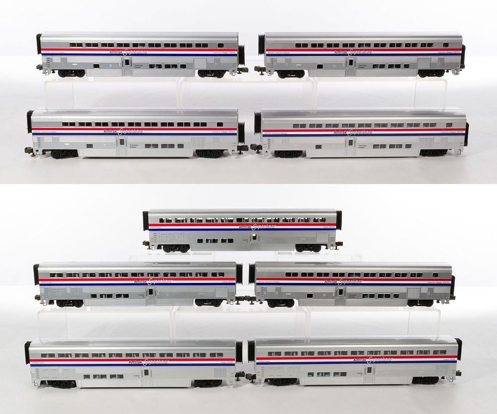 Lot 388: MTH Model Train O Scale Amtrak Passenger Car Collection