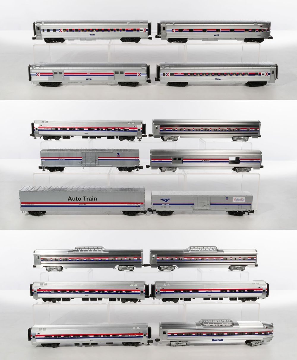 Lot 391: MTH Model Train O Scale Amtrak Passenger Car Collection