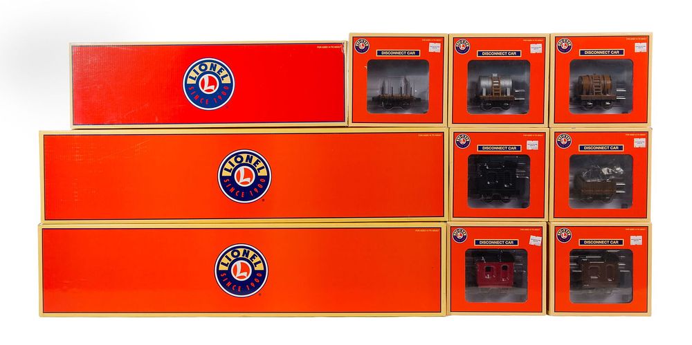 Lot 392: Lionel Model Train O Scale Boxed Assortment