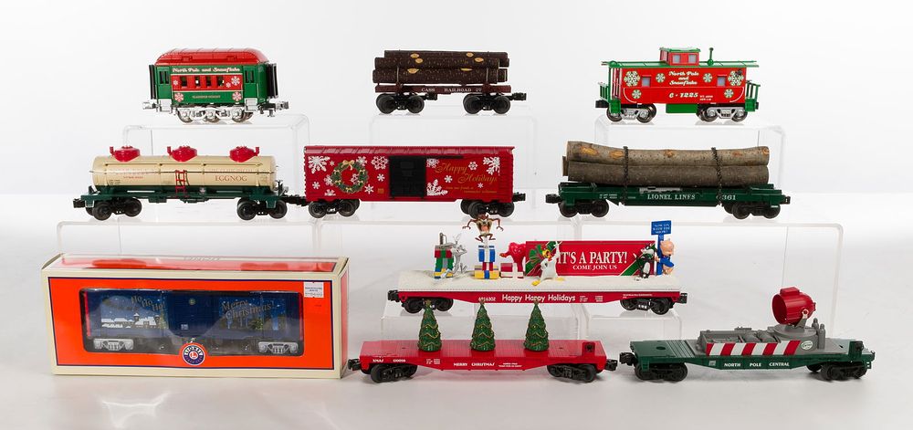 Lot 399: Model Train O Scale Assortment