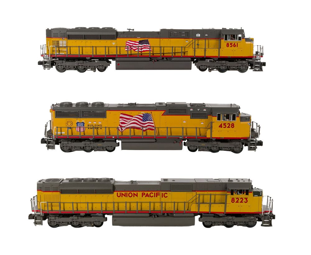 Lot 403: MTH Model Train O Scale Union Pacific Locomotive Assortment