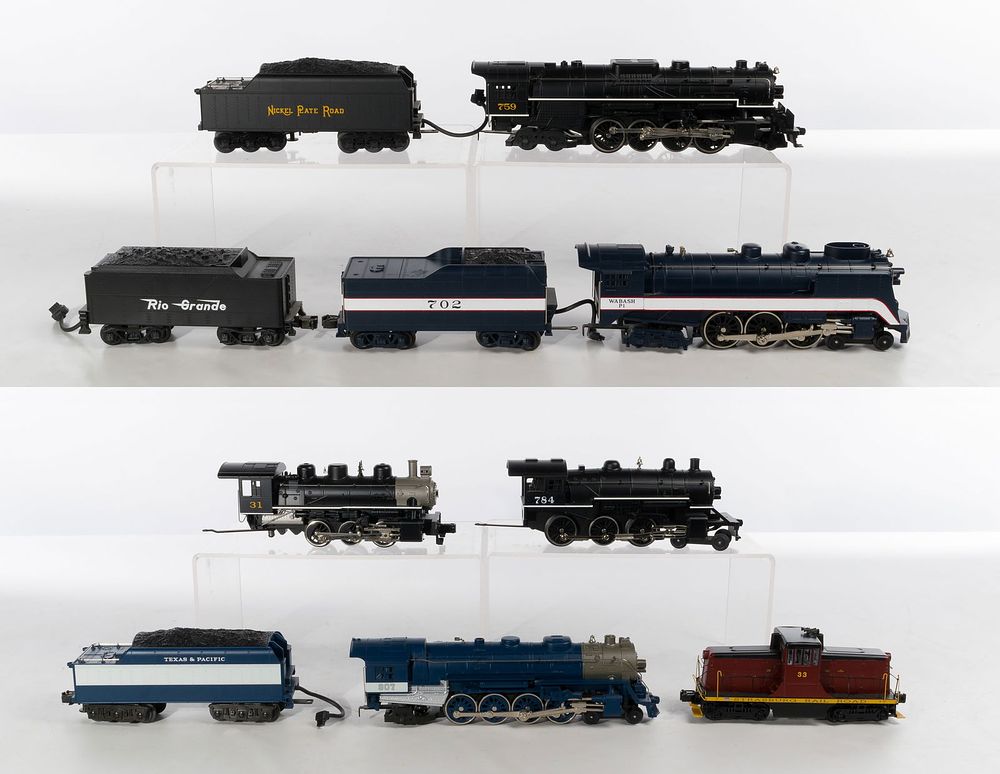Lot 404: MTH Model Train O Scale Locomotive and Tender Assortment