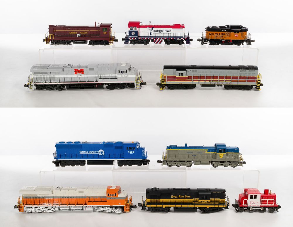 Lot 407: Model Train O Scale Locomotive Assortment