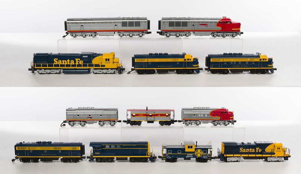 Lot 417: MTH Model Train O Scale Santa Fe Assortment