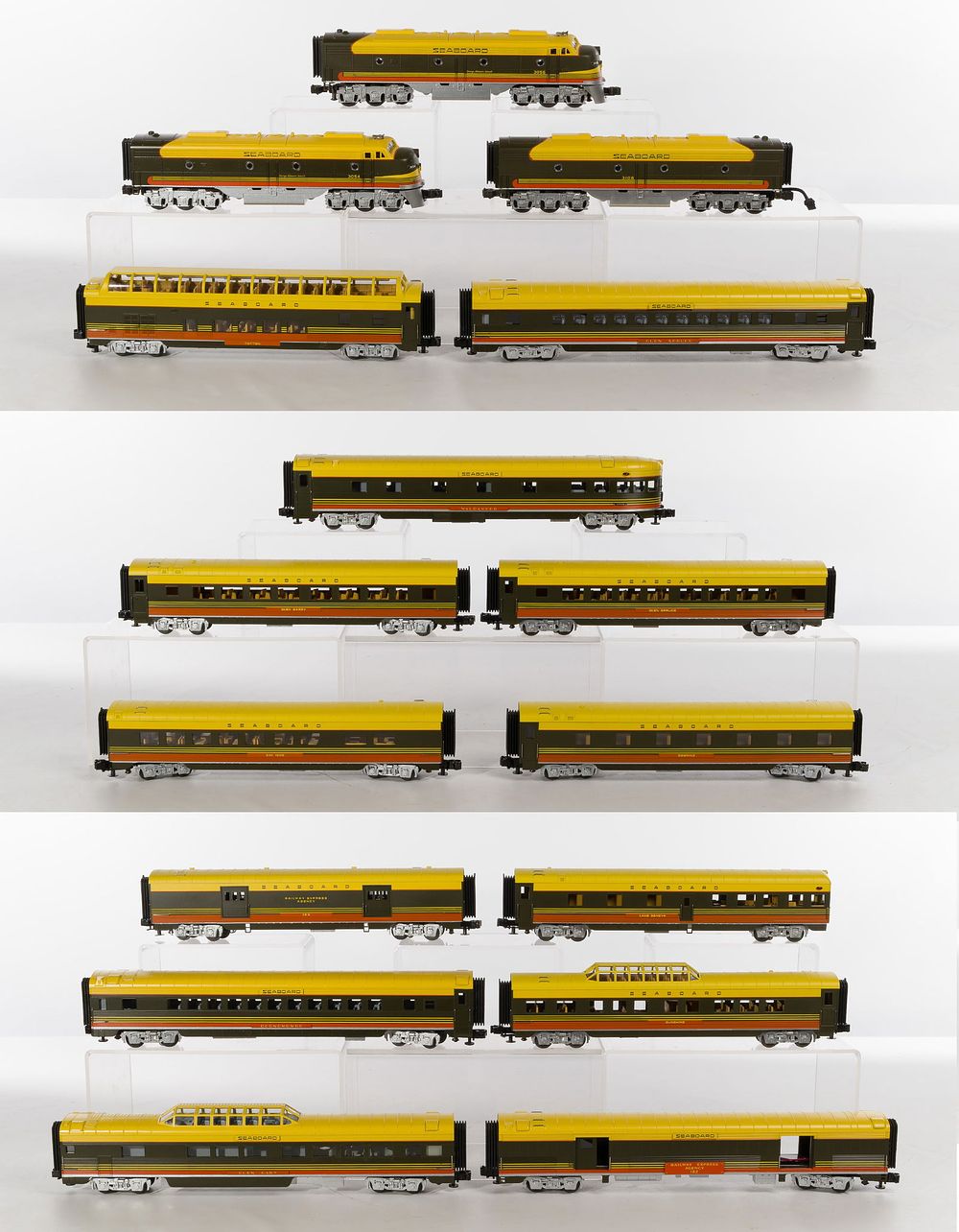 Lot 421: MTH Model Train O Scale Seaboard Assortment
