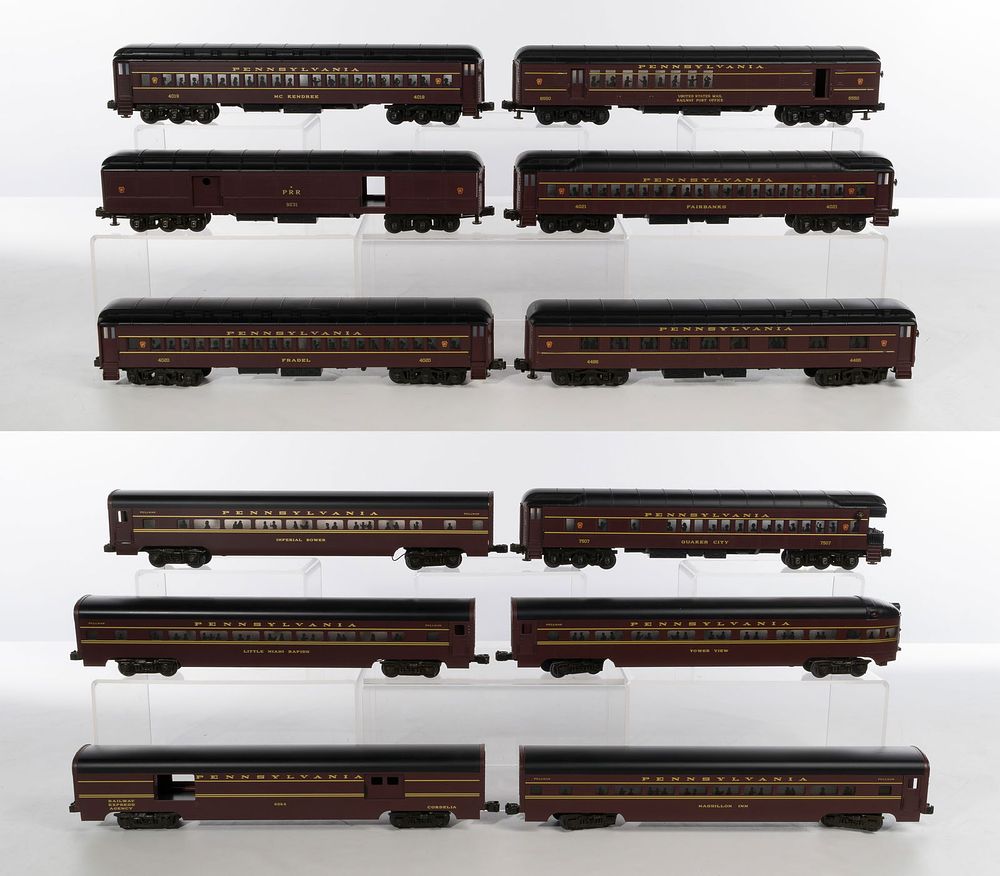 Lot 425: MTH Model Train O Scale Pennsylvania Passenger Car Collection