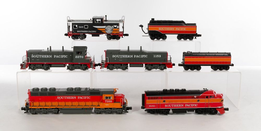 Lot 439: MTH Model Train O Scale Southern Pacific Assortment