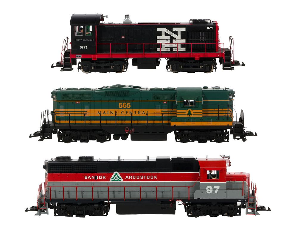 Lot 474: USA Trains Model Train G Scale Locomotive Assortment