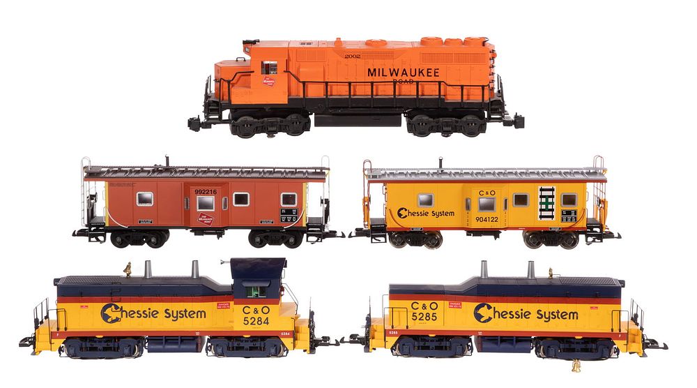 Lot 477: Model Train G Scale Assortment