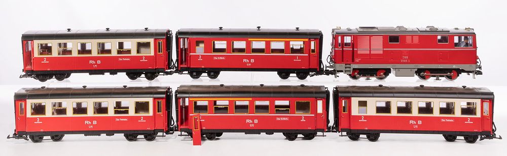 Lot 498: LGB Lehmann Model Train G Scale Car Assortment
