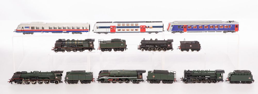 Lot 537: Josuf Model Train HO Scale Assortment