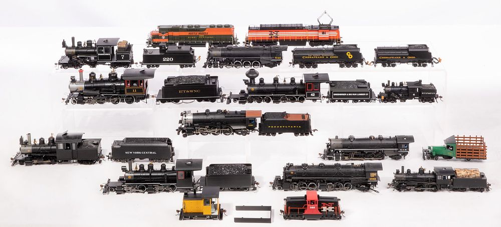 Lot 542: Bachmann Model Train HO Scale Spectrum Assortment