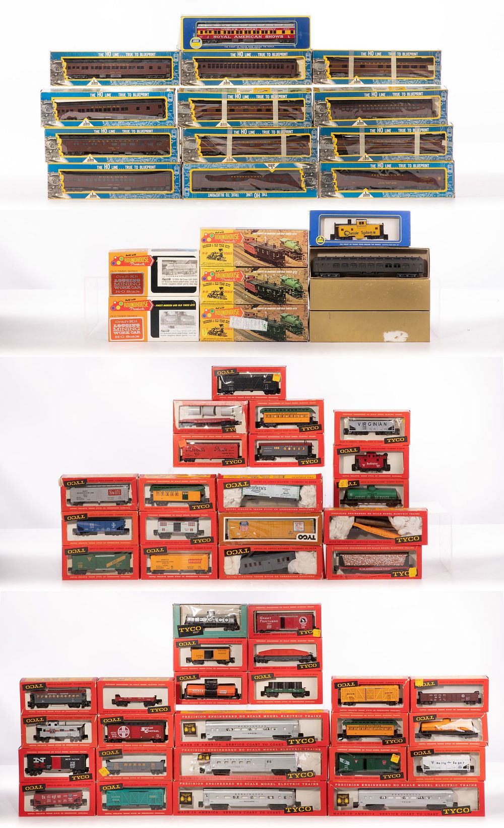 Lot 551: Model Train HO Scale Boxed Assortment