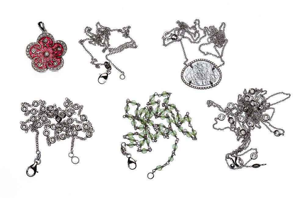 Lot 159: 18k White Gold Pendant and Necklace Assortment