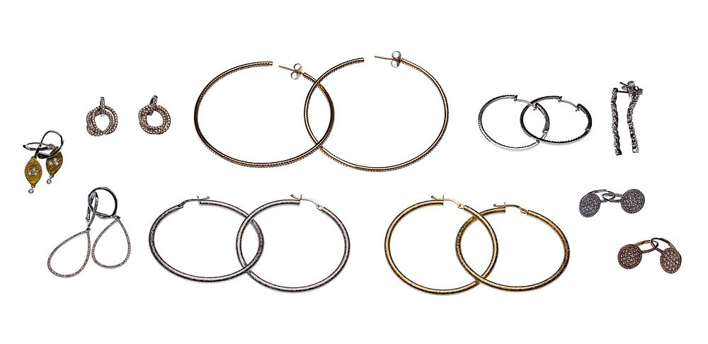 Lot 163: 14k Gold Earring Assortment