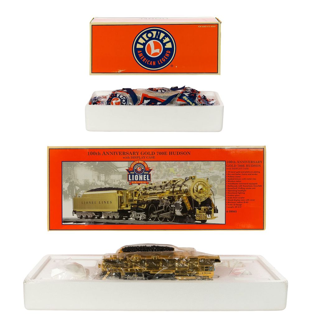 Lot 238: Lionel Model Train 100th Anniversary Gold 700E Hudson Locomotive and Caboose