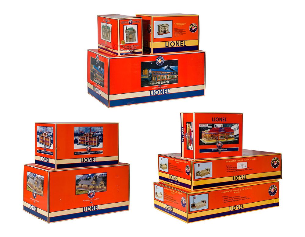 Lot 260: Lionel Model Train Building Assortment