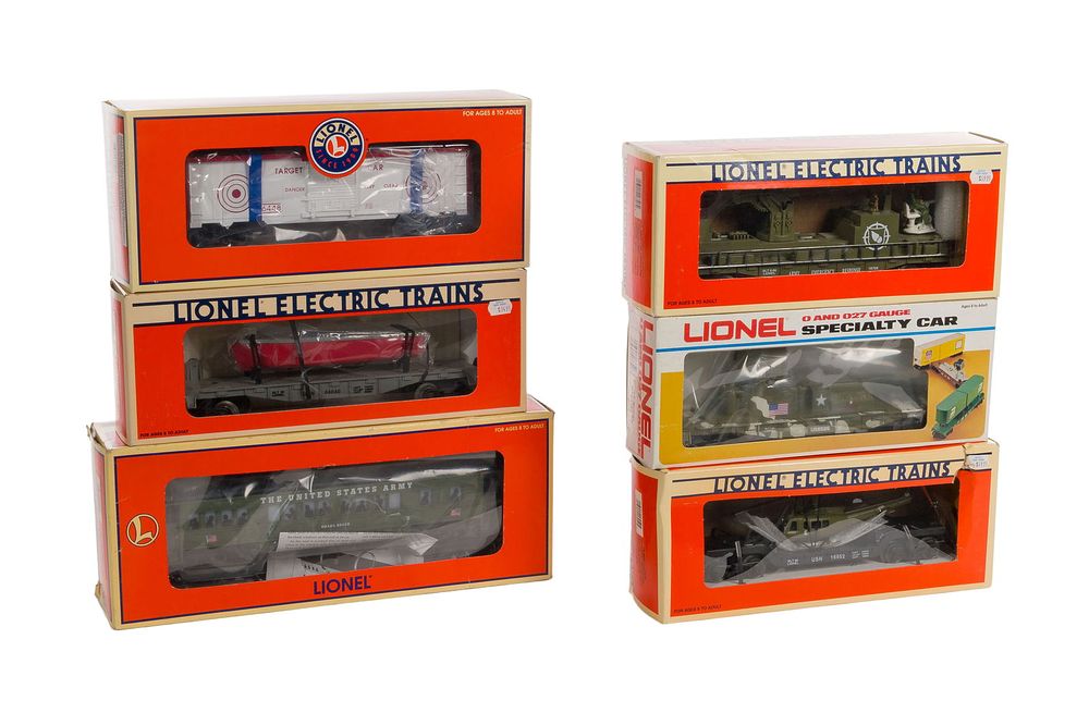 Lot 264: Lionel Model Train O Scale Military Assortment