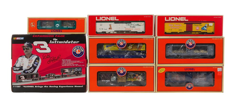 Lot 283: Lionel Model Train O Scale Assortment