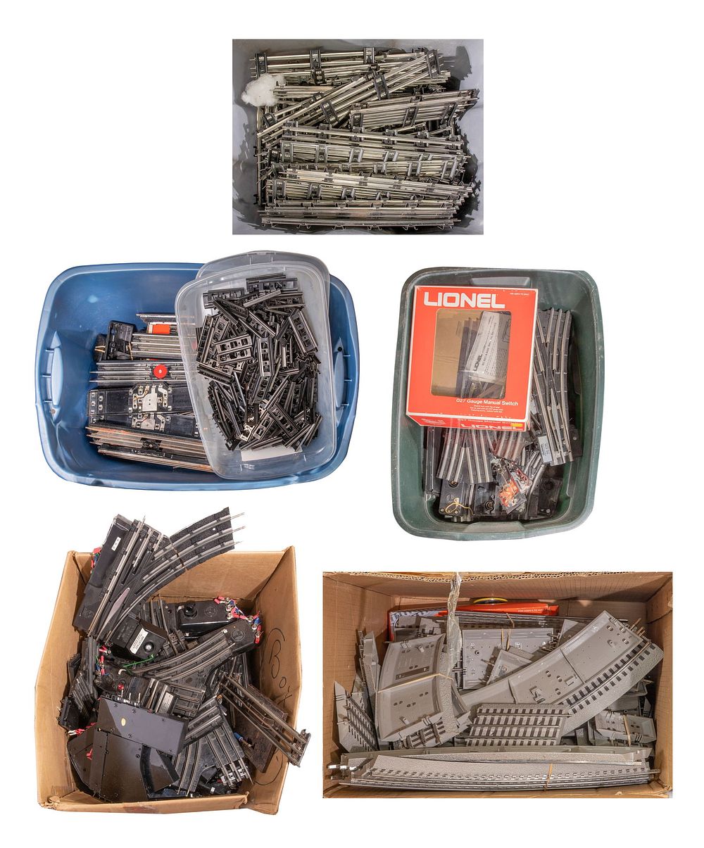 Lot 304: Model Track Metal and Plastic Track Assortment