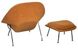 Eero Saarinen for Knoll Womb Chair and Ottoman 
Gold upholstered chair and ottoman having Image - 1