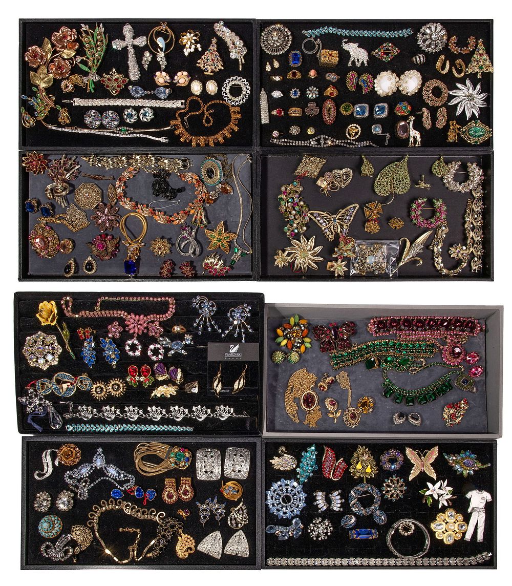 Lot 187: Rhinestone Jewelry Assortment