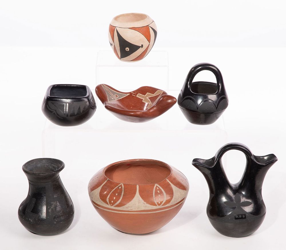 Lot 371: Maria Martinez (American / San Ildefonso Peublo) Burnished Blackware Wedding Vase