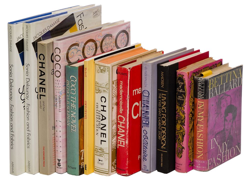 Lot 372: Designer and Fashion Book Assortment