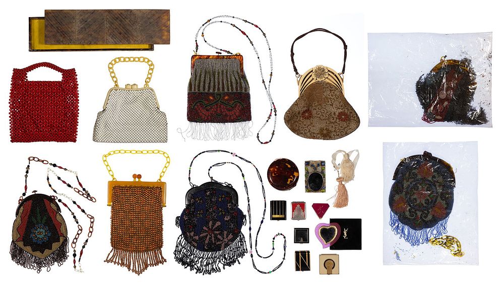 Lot 382: Handbag and Compact Assortment