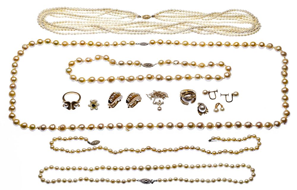 Lot 190: 14k Gold and Pearl Jewelry Assortment