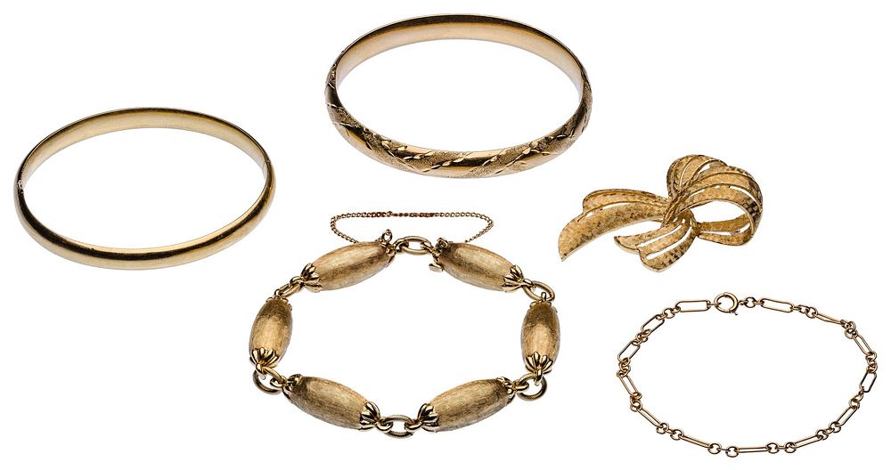 Lot 161: 14k Yellow Gold Jewelry Assortment