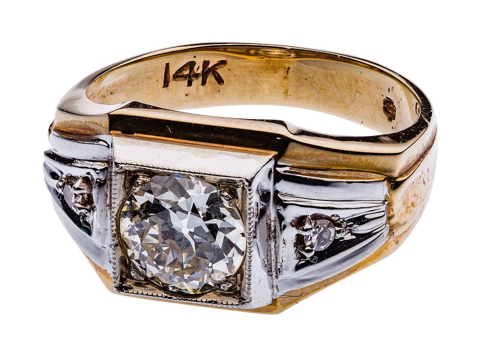 Lot 175: 14k Yellow Gold and Diamond Ring