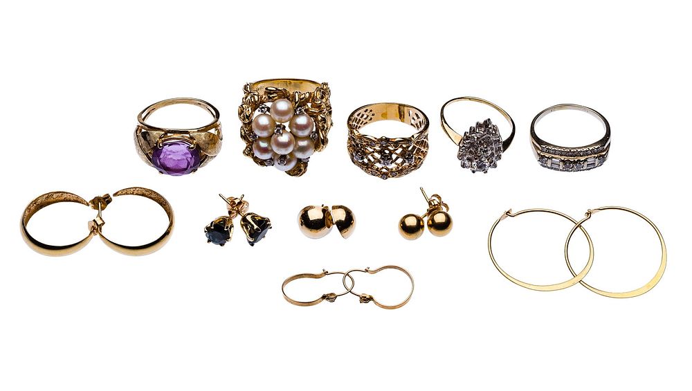 Lot 204: 14k Gold Jewelry Assortment