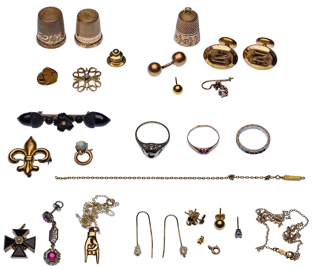 Lot 228: Mixed Gold Jewelry Assortment