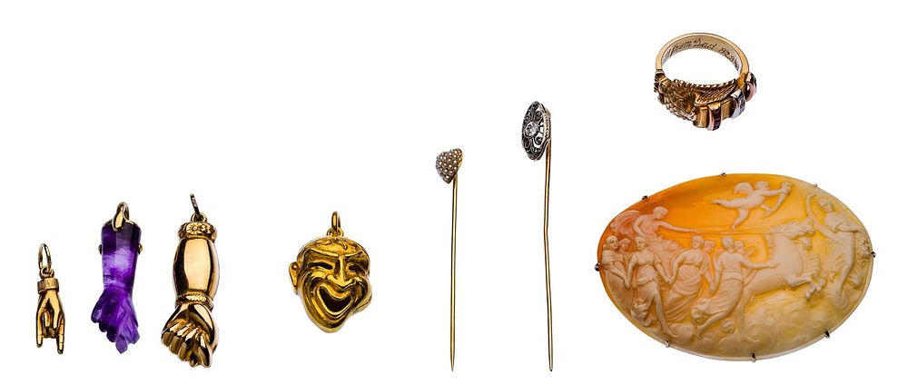 Lot 255: Mixed Gold Jewelry Assortment