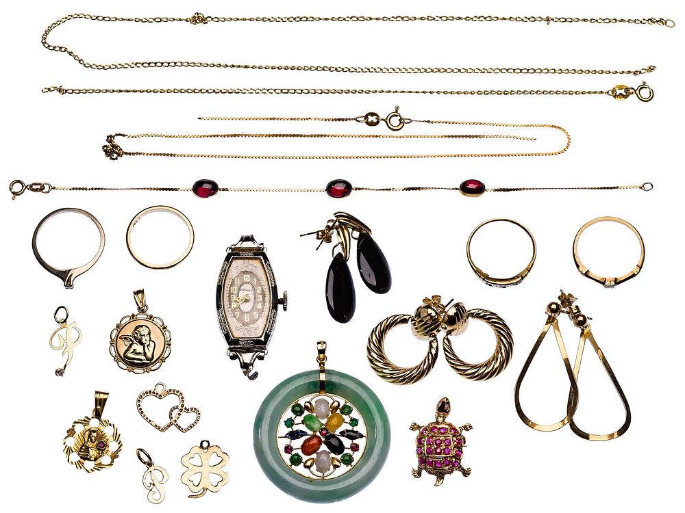 Lot 258: 14k Gold Assortment