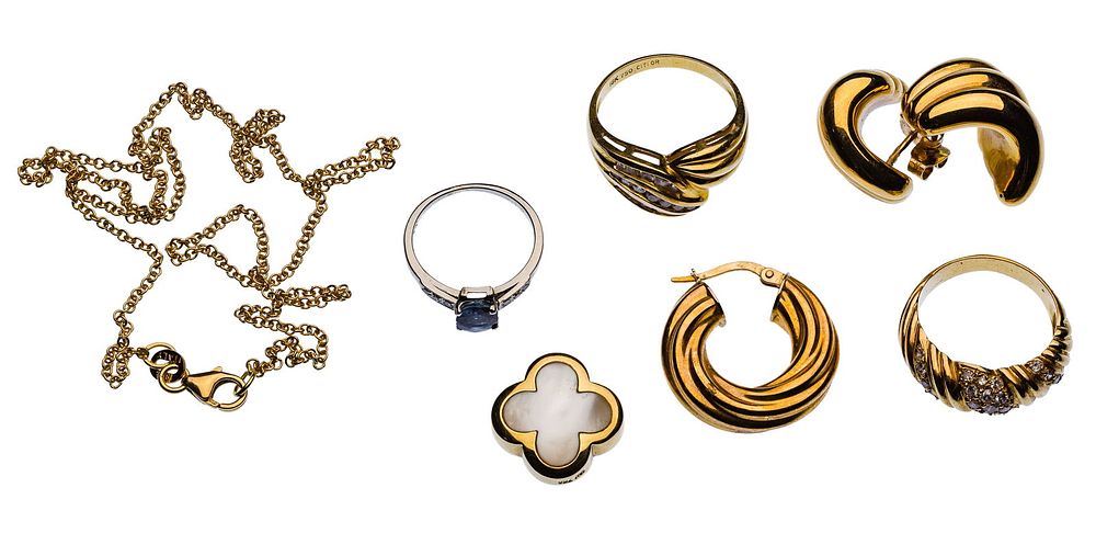 Lot 274: 18k Gold Jewelry Assortment