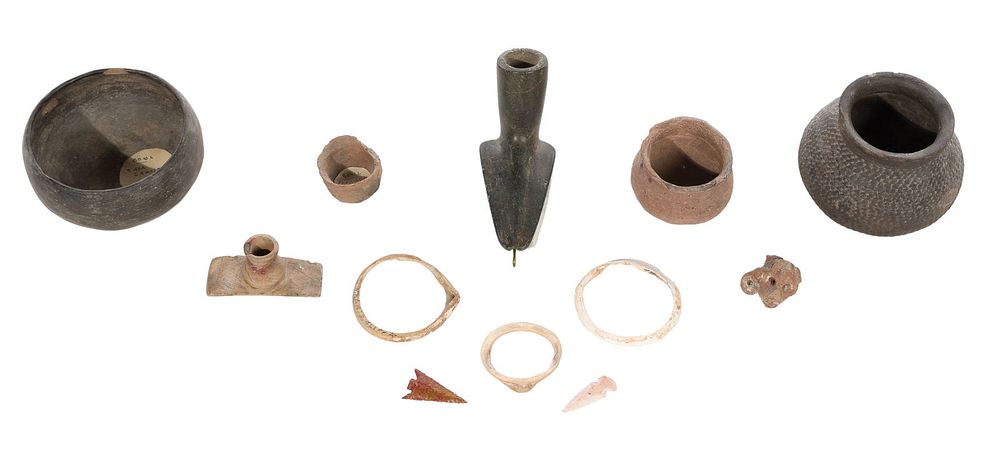 Lot 346: Prehistoric Pueblo and Mississippian Assortment