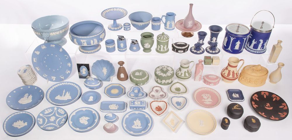 Lot 399: Wedgwood Jasperware Porcelain Assortment