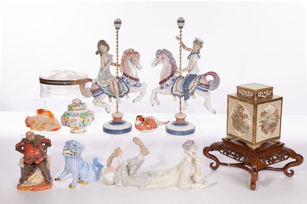 Lot 406: Lalique, Herend and Decorative Object Assortment