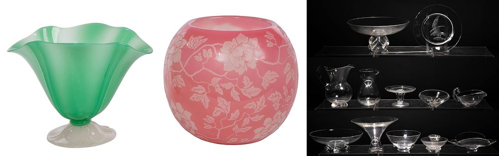 Lot 423: Attributed to Steuben 'Rosaline' Cameo Art Glass Vase